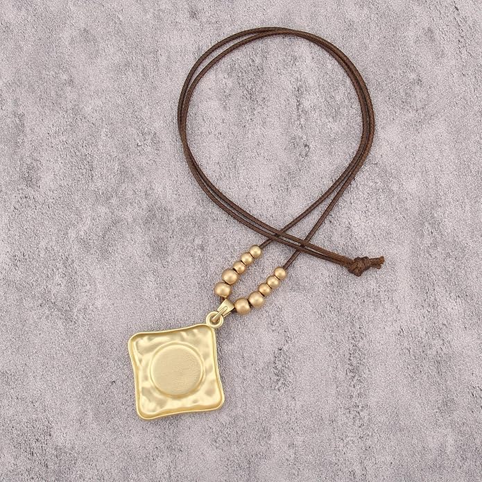 Boho Leather Necklace Women Bohemian Brown Circle Pendant Necklace Choker Long Necklaces for Women Boho Ring Large Pendant
