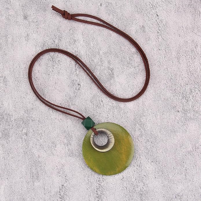 Boho Leather Necklace Women Bohemian Brown Circle Pendant Necklace Choker Long Necklaces for Women Boho Ring Large Pendant