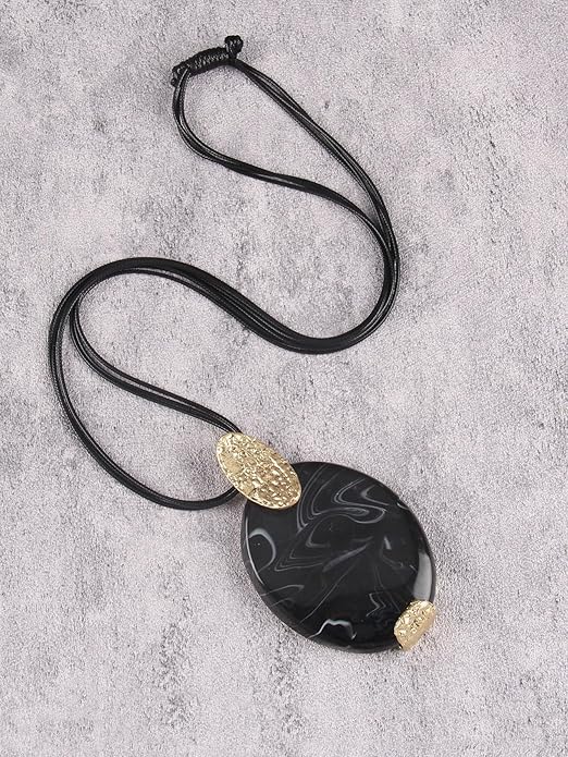 GelConnie Leather Necklace for Women Large Pendant Long Brown Necklace Circle Leather Choker Vintage Sweater Necklace Gold Chunky Boho Necklaces for Women