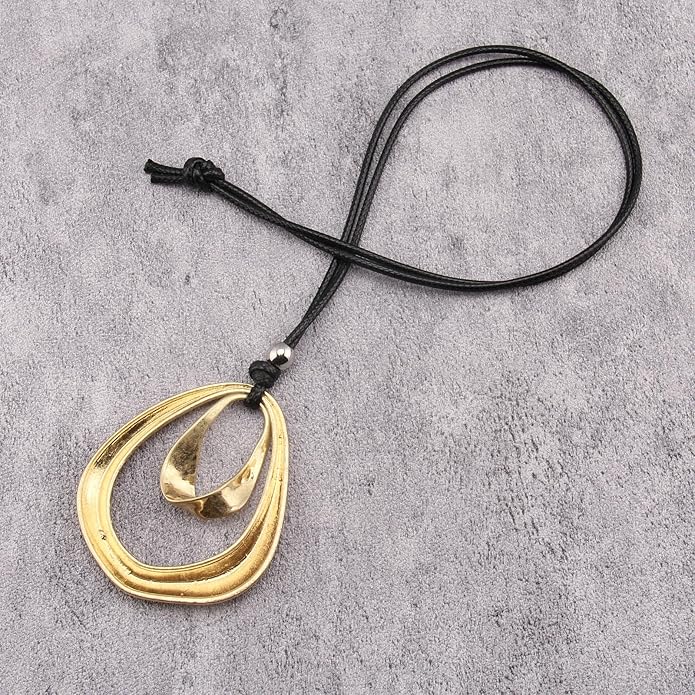 Boho Necklaces for Women Chunky Circle Necklace Layered Boho Circle Leather Choker Necklace Long Vintage Necklaces Bohemian Jewlery Gifts