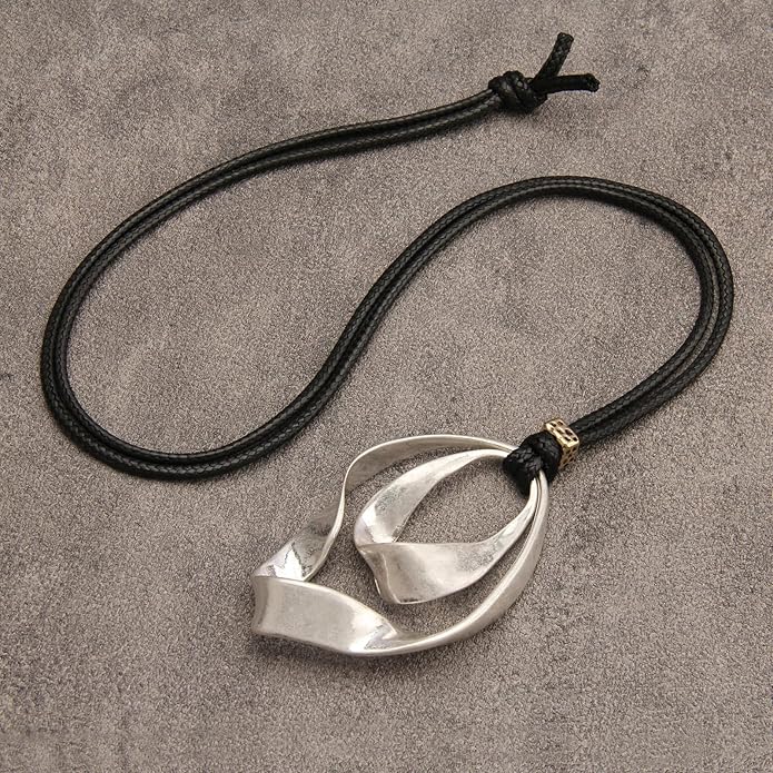 Boho Necklaces for Women Chunky Circle Necklace Layered Boho Circle Leather Choker Necklace Long Vintage Necklaces Bohemian Jewlery Gifts